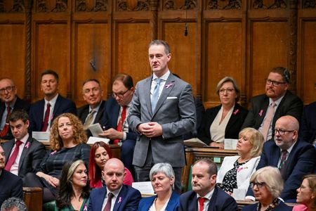 tagreuters.com2025binary_LYNXMPELB10X5-VIEWIMAGE