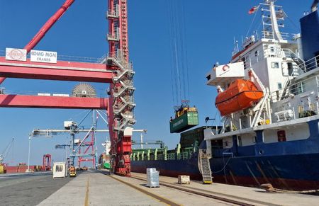 tagreuters.com2025binary_LYNXMPEL7I0C8-VIEWIMAGE