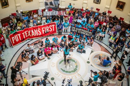 tagreuters.com2025binary_LYNXMPEL7J0TL-VIEWIMAGE