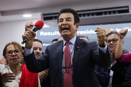 tagreuters.com2025binary_LYNXMPELB202H-VIEWIMAGE