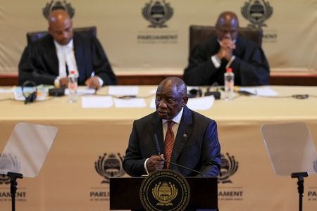 tagreuters.com2025binary_LYNXMPEL150SV-VIEWIMAGE