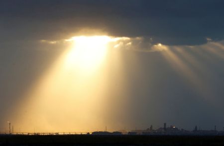 tagreuters.com2025binary_LYNXMPEL190R8-VIEWIMAGE