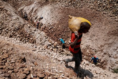 tagreuters.com2025binary_LYNXMPEL3G0QQ-VIEWIMAGE