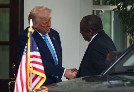 tagreuters.com2025binary_LYNXMPEL4K0UV-VIEWIMAGE