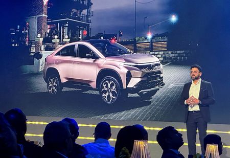 tagreuters.com2025binary_LYNXMPEL7J07G-VIEWIMAGE