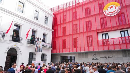 tagreuters.com2025binary_LYNXMPELA20OD-VIEWIMAGE