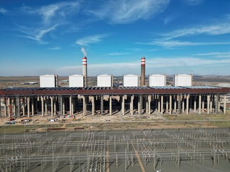 tagreuters.com2025binary_LYNXNPEL260NA-VIEWIMAGE