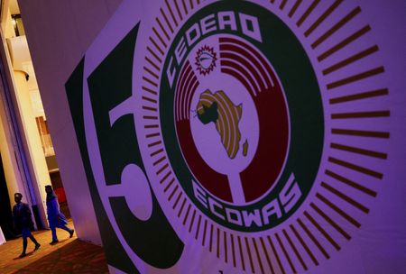 tagreuters.com2025binary_LYNXNPEL4R0WB-VIEWIMAGE