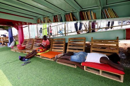 tagreuters.com2022binary_LYNXMPEI7M0EW-VIEWIMAGE