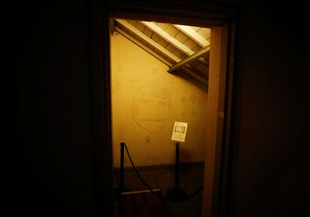 tagreuters.com2023binary_LYNXMPEJ8J0WS-VIEWIMAGE