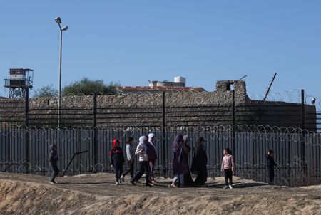 tagreuters.com2024binary_LYNXMPEK180KX-VIEWIMAGE