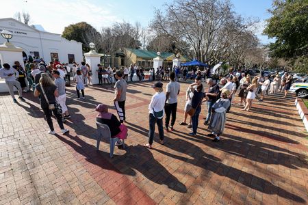 tagreuters.com2024binary_LYNXMPEK4S0LQ-VIEWIMAGE