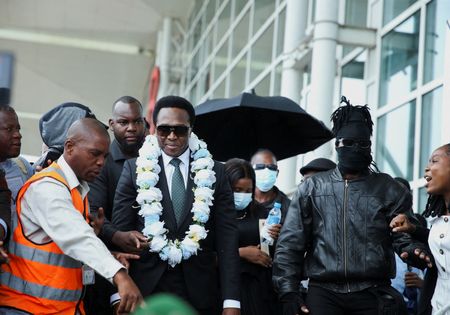 tagreuters.com2025binary_LYNXMPEL080EE-VIEWIMAGE