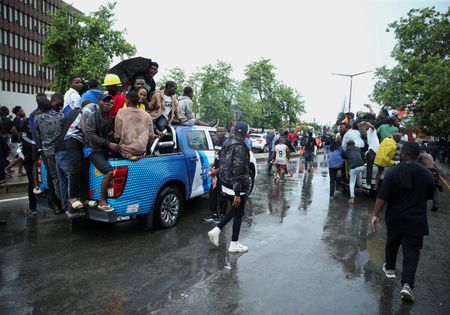 tagreuters.com2025binary_LYNXMPEL080EI-VIEWIMAGE