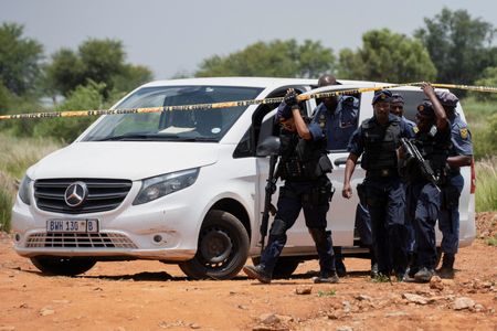 tagreuters.com2025binary_LYNXMPEL0E0IQ-VIEWIMAGE