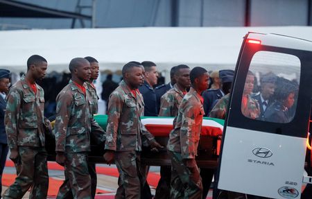 tagreuters.com2025binary_LYNXMPEL1C0UW-VIEWIMAGE