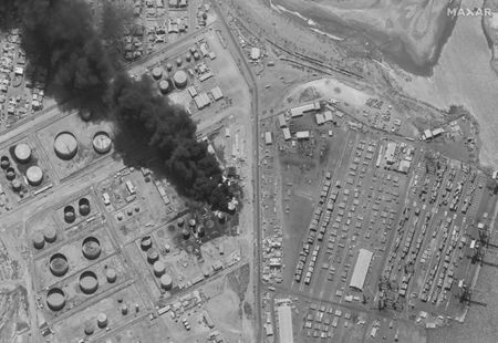 tagreuters.com2025binary_LYNXMPEL450PE-VIEWIMAGE