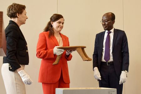 tagreuters.com2025binary_LYNXMPEL4C0XA-VIEWIMAGE