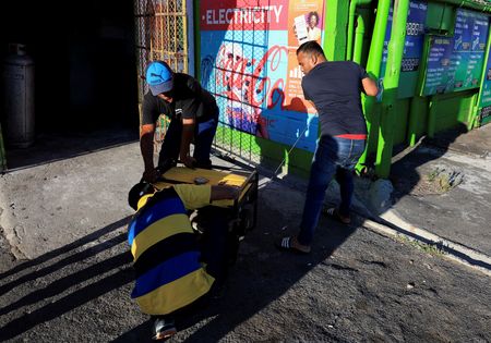 tagreuters.com2025binary_LYNXMPEL4F05C-VIEWIMAGE