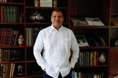 tagreuters.com2025binary_LYNXMPEL580BJ-VIEWIMAGE