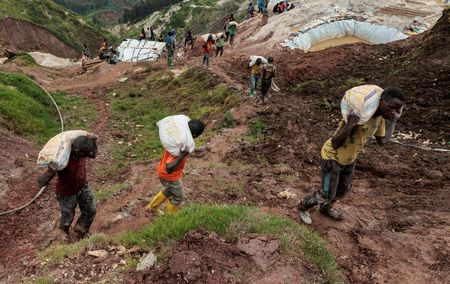 tagreuters.com2025binary_LYNXMPEL7C0DJ-VIEWIMAGE