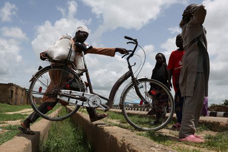 tagreuters.com2025binary_LYNXMPEL830KD-VIEWIMAGE