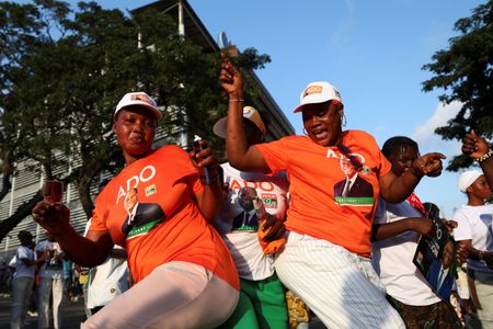 tagreuters.com2025binary_LYNXMPEL9M12Q-VIEWIMAGE