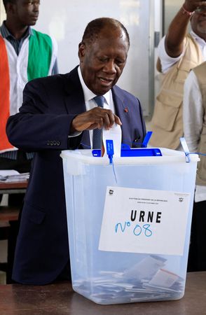 tagreuters.com2025binary_LYNXMPEL9Q0QW-VIEWIMAGE