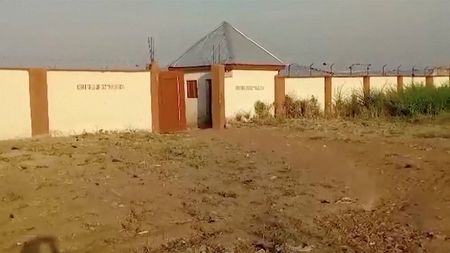 tagreuters.com2025binary_LYNXMPELAH0XD-VIEWIMAGE