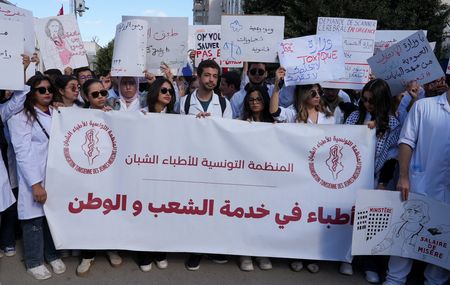 tagreuters.com2025binary_LYNXMPELAI0X4-VIEWIMAGE