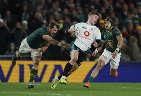 tagreuters.com2025binary_LYNXMPELAL0G4-VIEWIMAGE