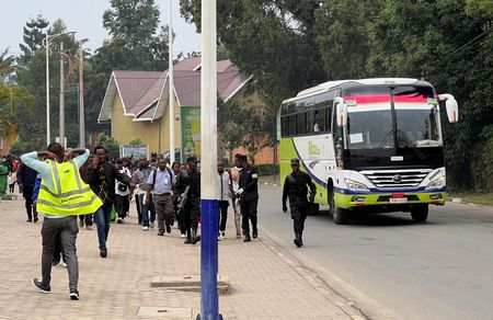 tagreuters.com2025binary_LYNXNPEL0Q09L-VIEWIMAGE