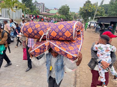 tagreuters.com2025binary_LYNXNPEL0Q09S-VIEWIMAGE