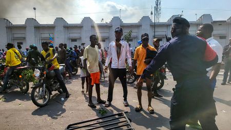 tagreuters.com2025binary_LYNXNPEL0R0J4-VIEWIMAGE