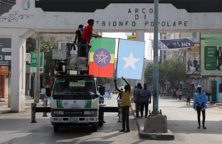 tagreuters.com2025binary_LYNXNPEL1Q0FA-VIEWIMAGE