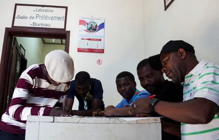 tagreuters.com2025binary_LYNXNPEL1R0KH-VIEWIMAGE