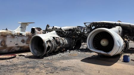 tagreuters.com2025binary_LYNXNPEL2Q0TC-VIEWIMAGE