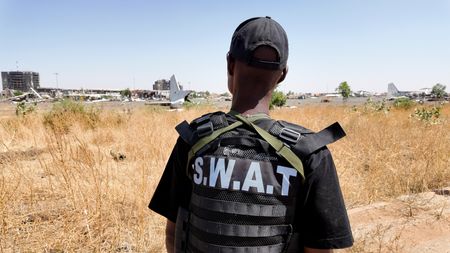 tagreuters.com2025binary_LYNXNPEL2Q0UH-VIEWIMAGE