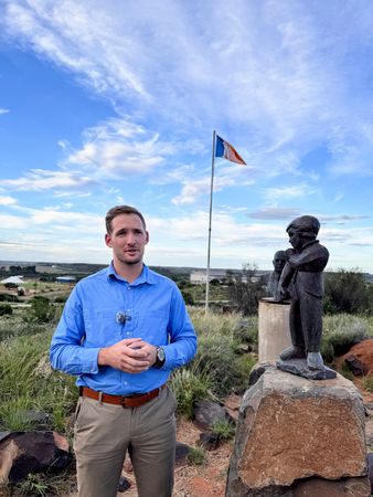 tagreuters.com2025binary_LYNXNPEL320HV-VIEWIMAGE