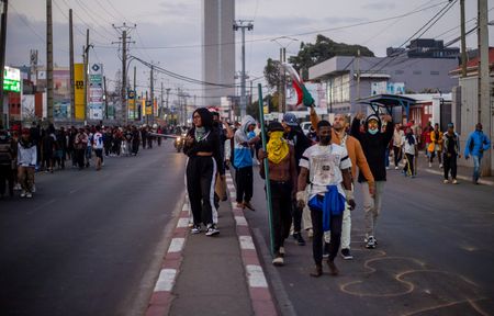 tagreuters.com2025binary_LYNXNPEL8O14N-VIEWIMAGE