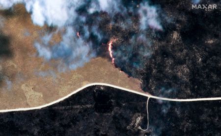 tagreuters.com2025binary_LYNXNPEL8T061-VIEWIMAGE