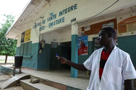 tagreuters.com2025binary_LYNXNPEL91080-VIEWIMAGE