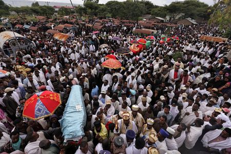 tagreuters.com2025binary_LYNXNPEL910KU-VIEWIMAGE