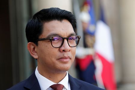 tagreuters.com2025binary_LYNXNPEL960LT-VIEWIMAGE