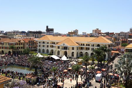 tagreuters.com2025binary_LYNXNPEL9C0DD-VIEWIMAGE