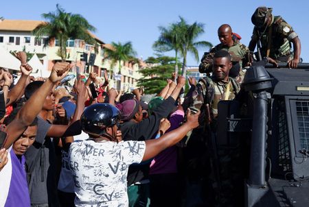 tagreuters.com2025binary_LYNXNPEL9D0QG-VIEWIMAGE