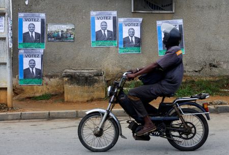 tagreuters.com2025binary_LYNXNPEL9E0LP-VIEWIMAGE