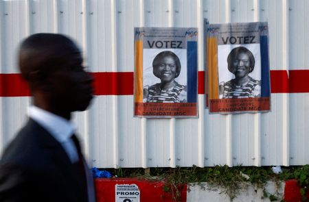 tagreuters.com2025binary_LYNXNPEL9F0DC-VIEWIMAGE