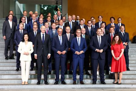 tagreuters.com2025binary_LYNXMPEL6K0OH-VIEWIMAGE