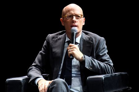 tagreuters.com2025binary_LYNXNPEL9G0S5-VIEWIMAGE